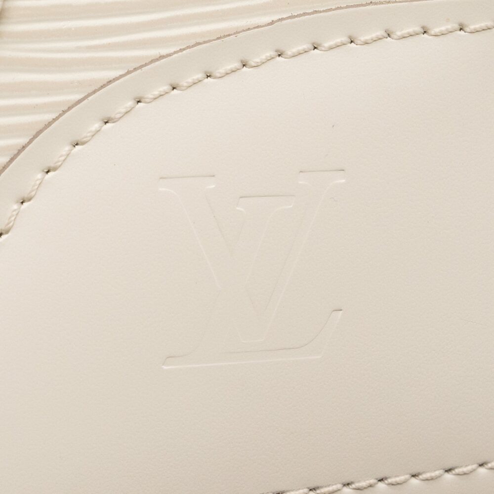 AAA Replica Louis Vuitton LV MADELEINE GM TOTE BAG EPI WHITE SHW