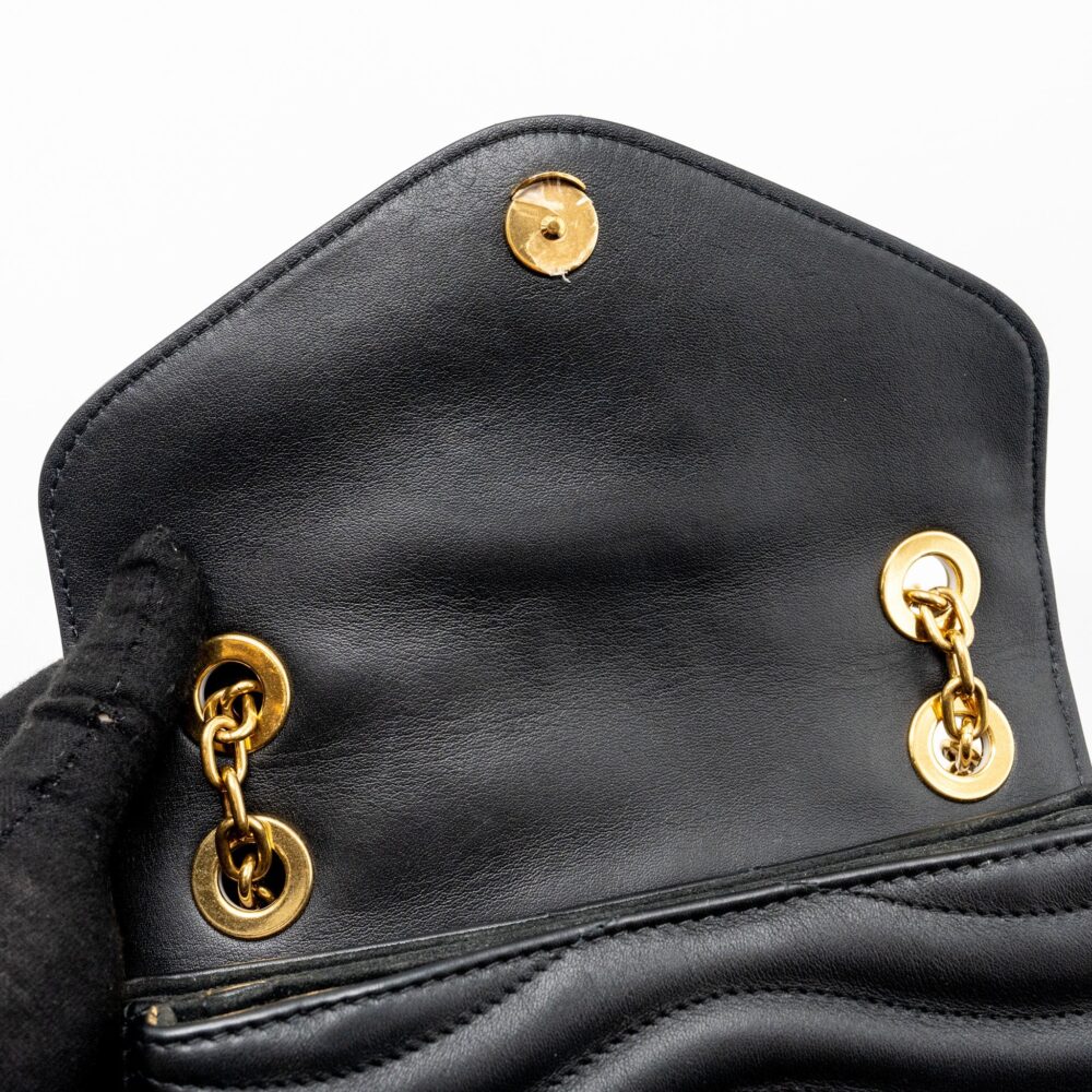 AAA Replica Louis Vuitton LV NEW WAVE PM CHAIN BAG CALFSKIN BLACK GHW (NEW VERSION)