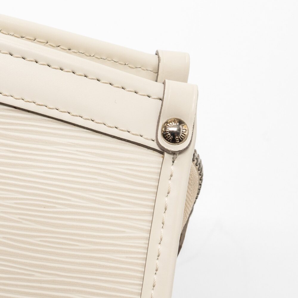 AAA Replica Louis Vuitton LV MADELEINE GM TOTE BAG EPI WHITE SHW