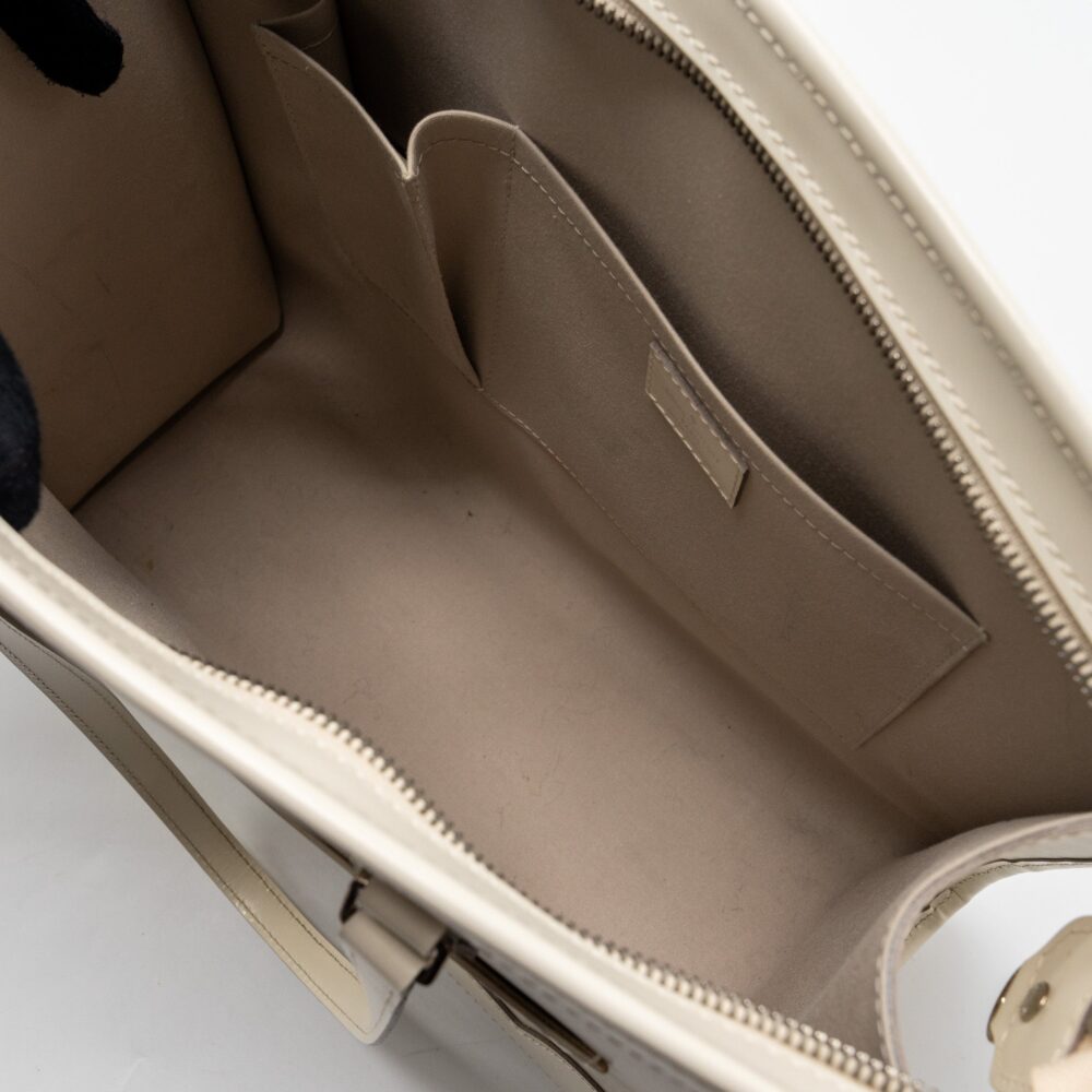 AAA Replica Louis Vuitton LV MADELEINE GM TOTE BAG EPI WHITE SHW