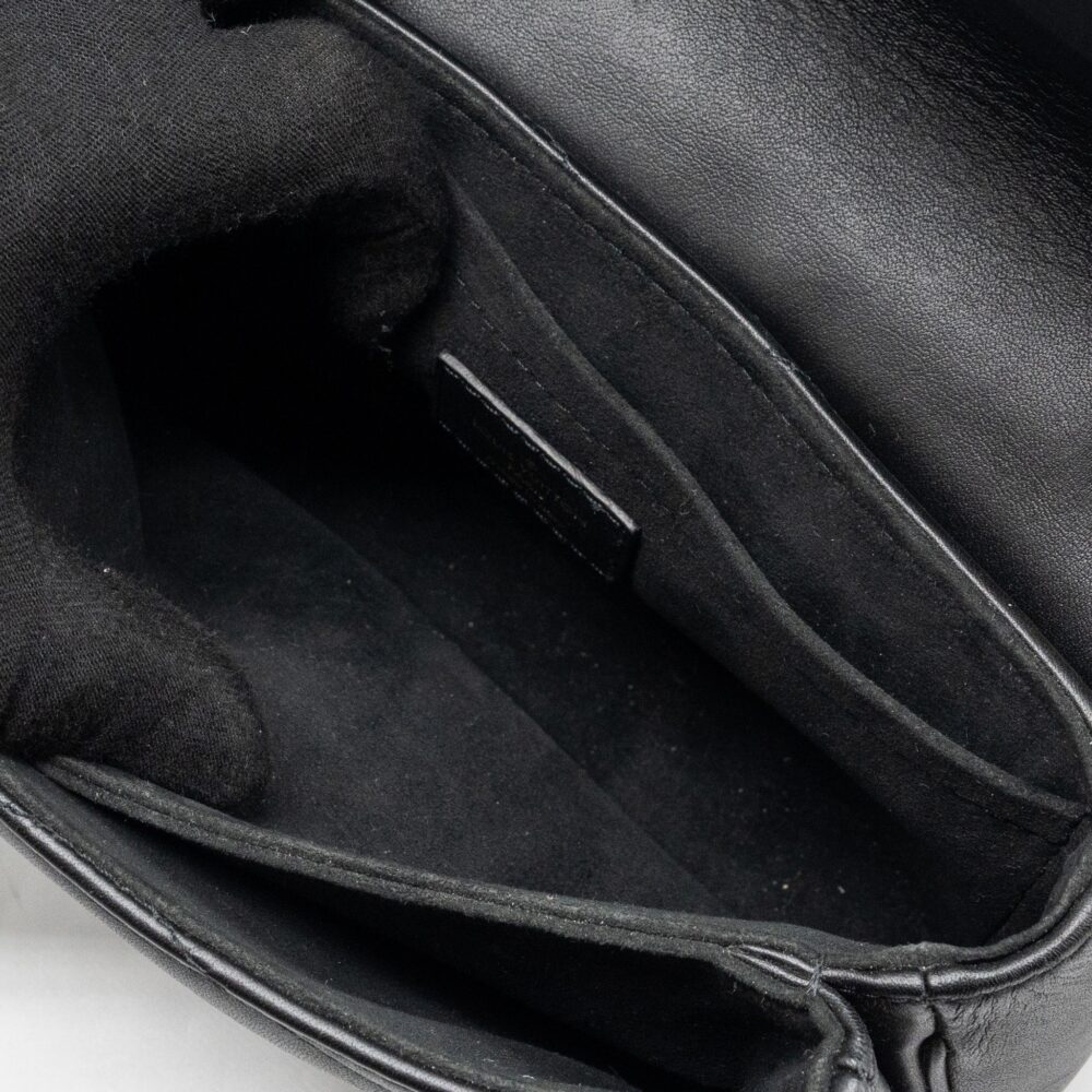AAA Replica Louis Vuitton LV NEW WAVE PM CHAIN BAG CALFSKIN BLACK GHW (NEW VERSION)