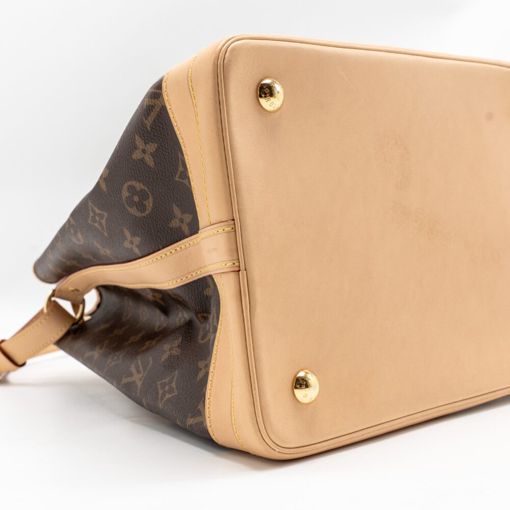 AAA Replica Louis Vuitton LV NOE BAG MONOGRAM CANVAS GHW