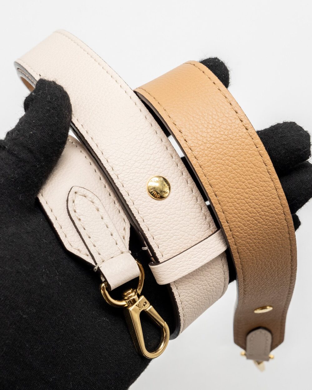 AAA Replica Louis Vuitton LV LOCKME TENDER GRAINED CALFSKIN BEIGE MULTICOLOUR GHW