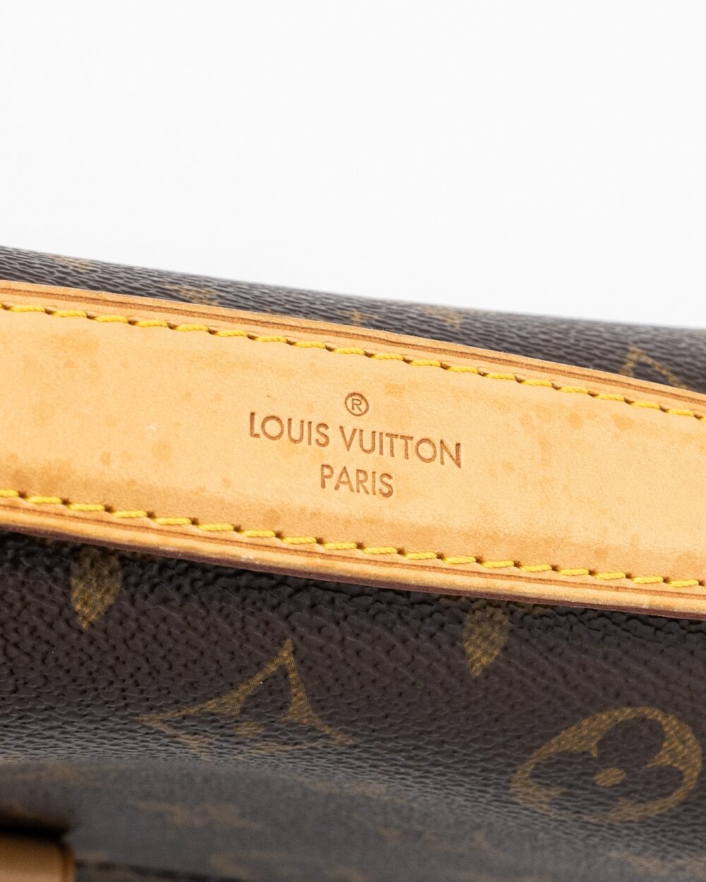 AAA Replica Louis Vuitton LV POCHETTE MÉTIS MONOGRAM CANVAS GHW