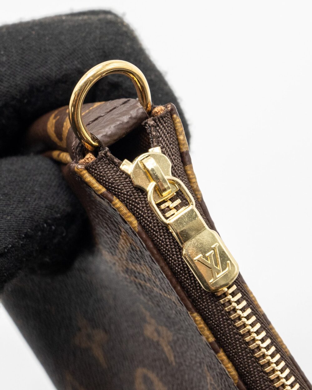AAA Replica Louis Vuitton LV POCHETTE ACCESSORIES MONOGRAM CANVAS GHW
