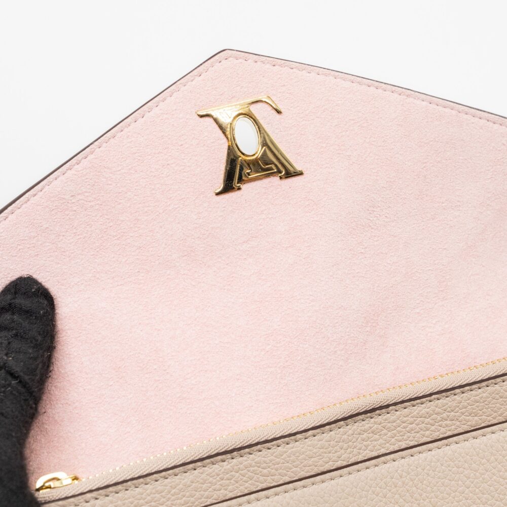 AAA Replica Louis Vuitton LV MYLOCKME CHAIN POCHETTE CALFSKIN GREIGE BEIGE GHW