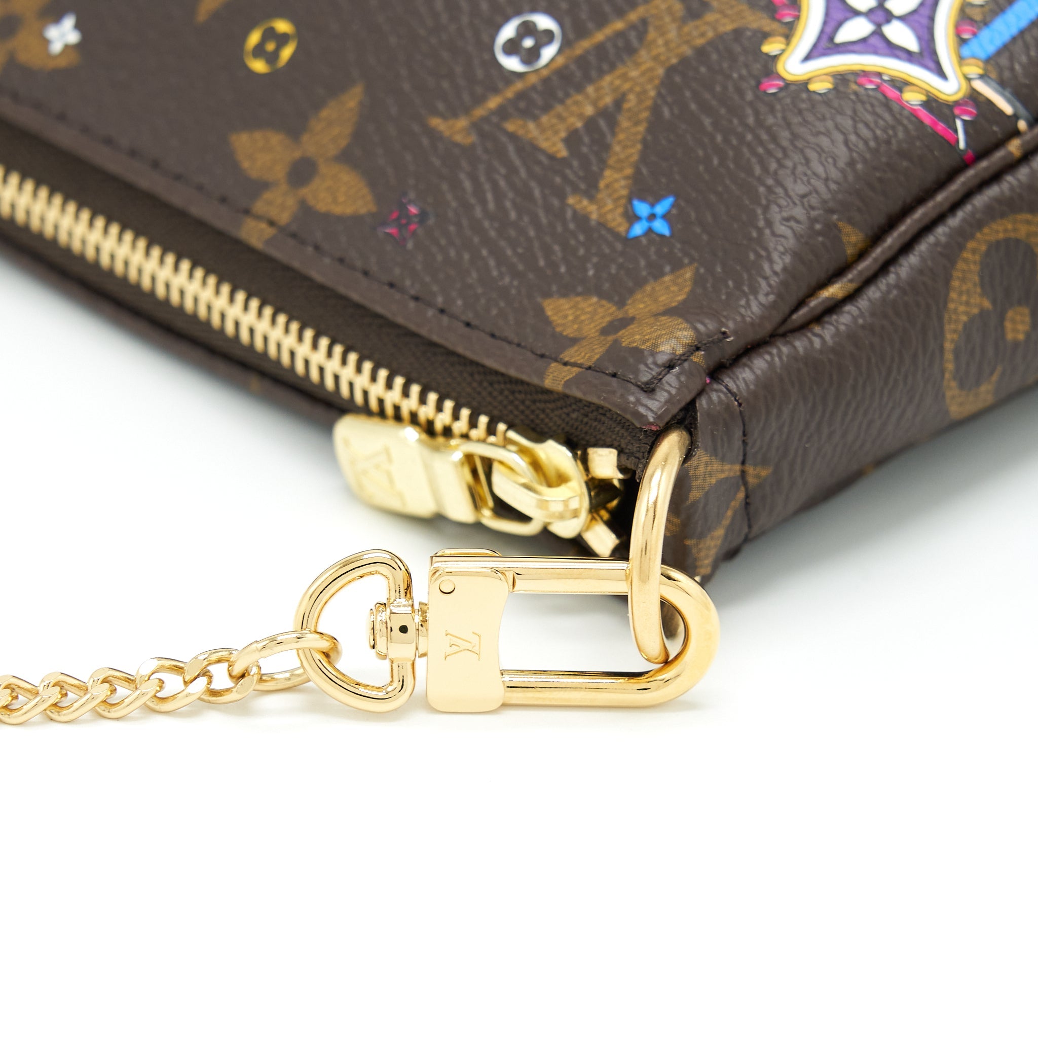 AAA Replica Louis Vuitton LV MINI POCHETTE ACCESSORIES LIMITED EDITION MONOGRAM CANVAS GHW