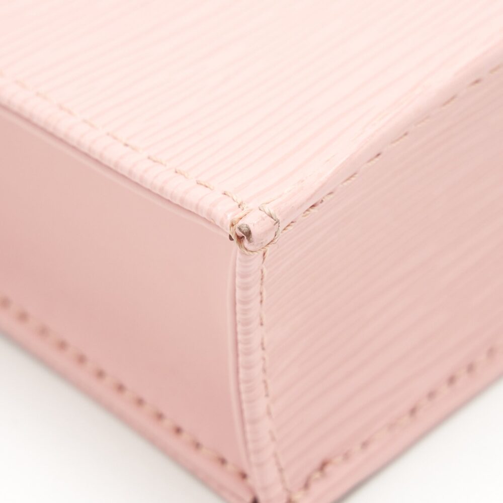 AAA Replica Louis Vuitton LV PETIT SAC PLAT EPI LIGHT PINK/BLACK SHW