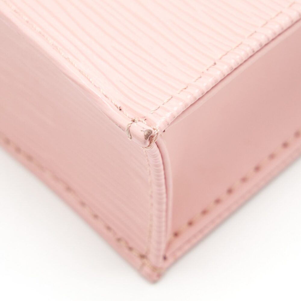 AAA Replica Louis Vuitton LV PETIT SAC PLAT EPI LIGHT PINK/BLACK SHW