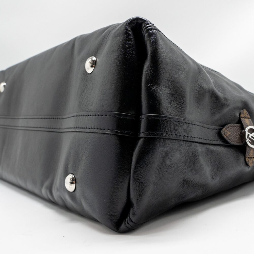 AAA Replica Louis Vuitton LV CARRYALL VIBE MM LAMBSKIN/MONOGRAM CANVAS BLACK SHW