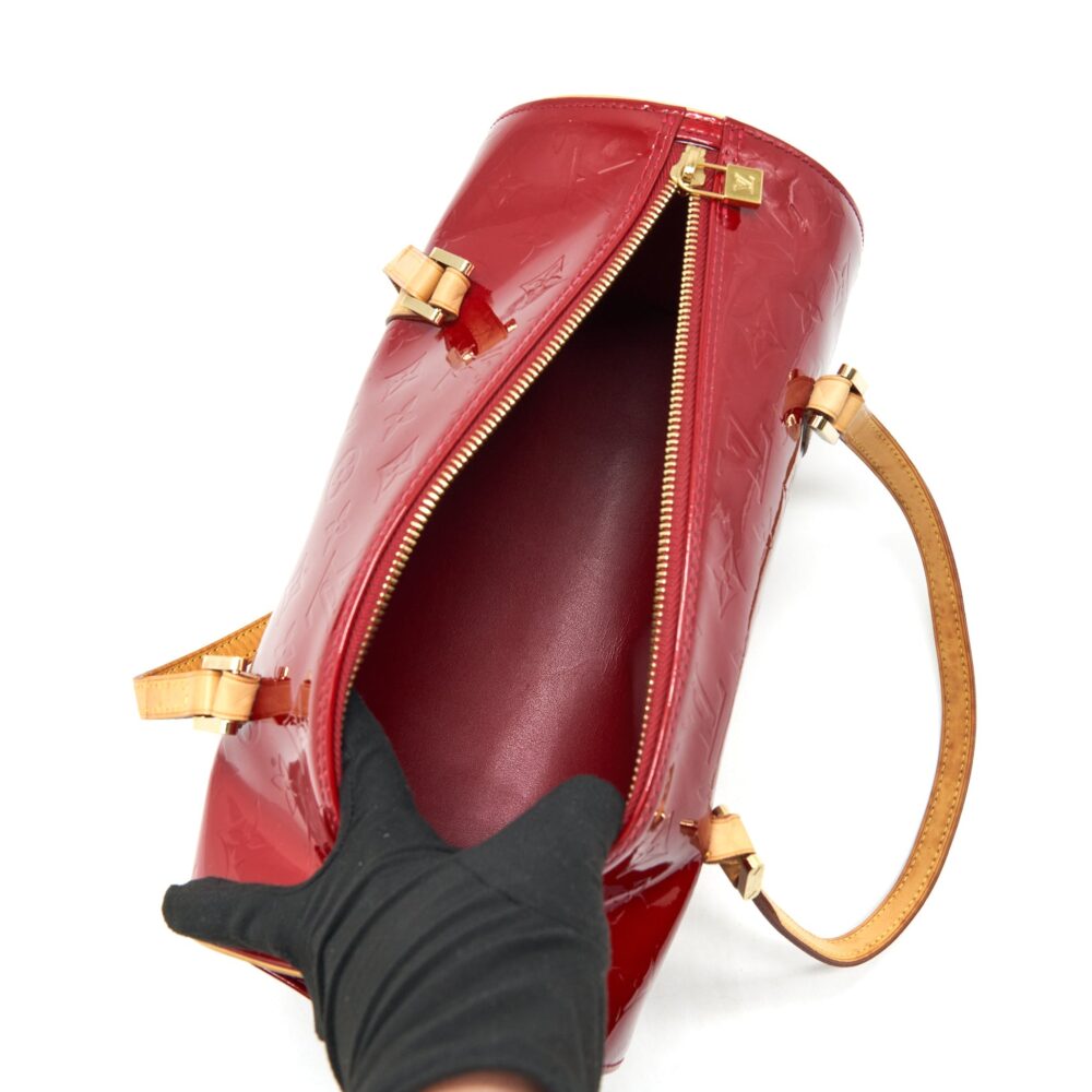 AAA Replica Louis Vuitton LV VINTAGE VERNIS PAPILLON BAG RED