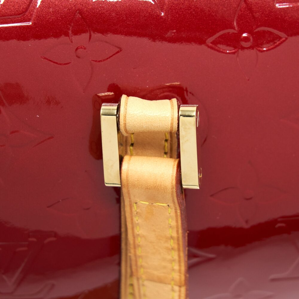 AAA Replica Louis Vuitton LV VINTAGE VERNIS PAPILLON BAG RED