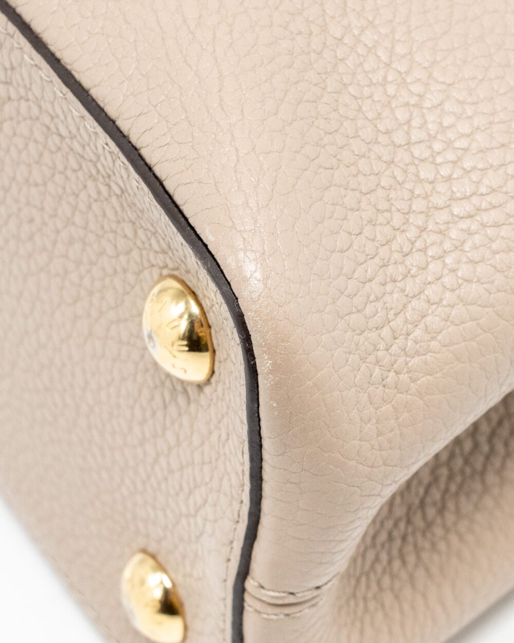 AAA Replica Louis Vuitton LV CAPUCINES MM TAURILLON LEATHER LIGHT GREY GHW
