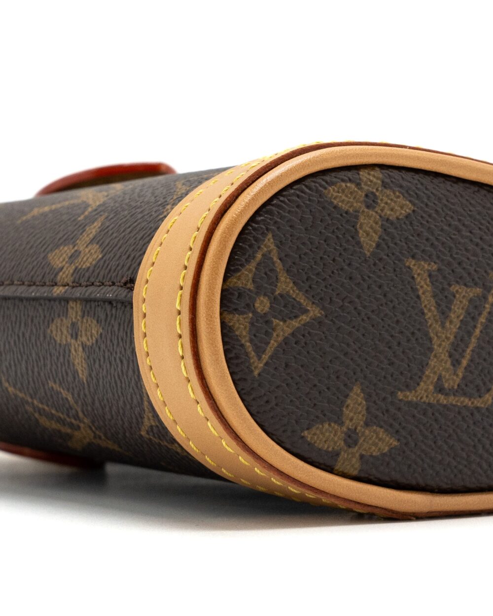 AAA Replica Louis Vuitton LV FOLD ME POUCH MONOGRAM CANVAS GHW(NEW VERSION)