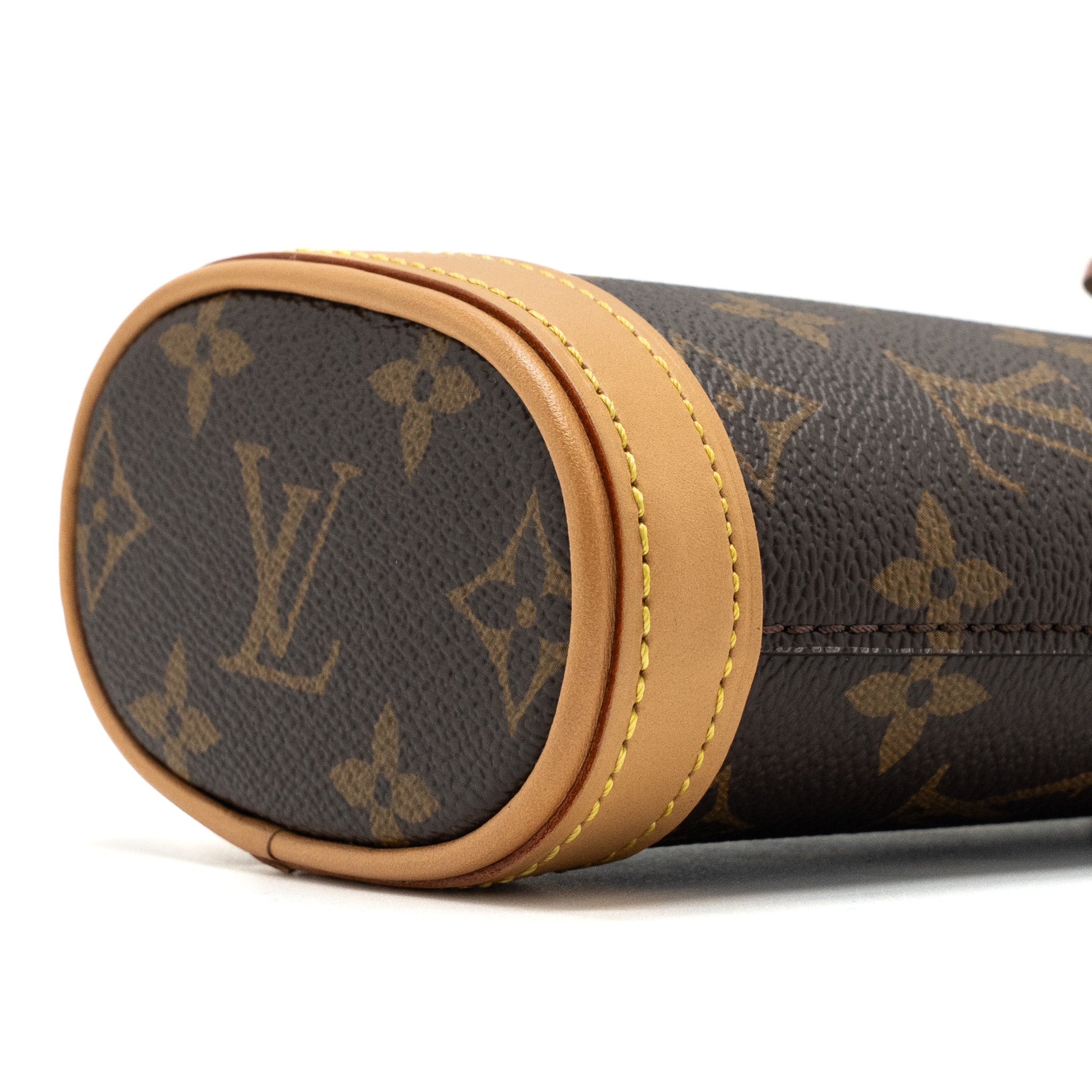 AAA Replica Louis Vuitton LV FOLD ME POUCH MONOGRAM CANVAS GHW(NEW VERSION)