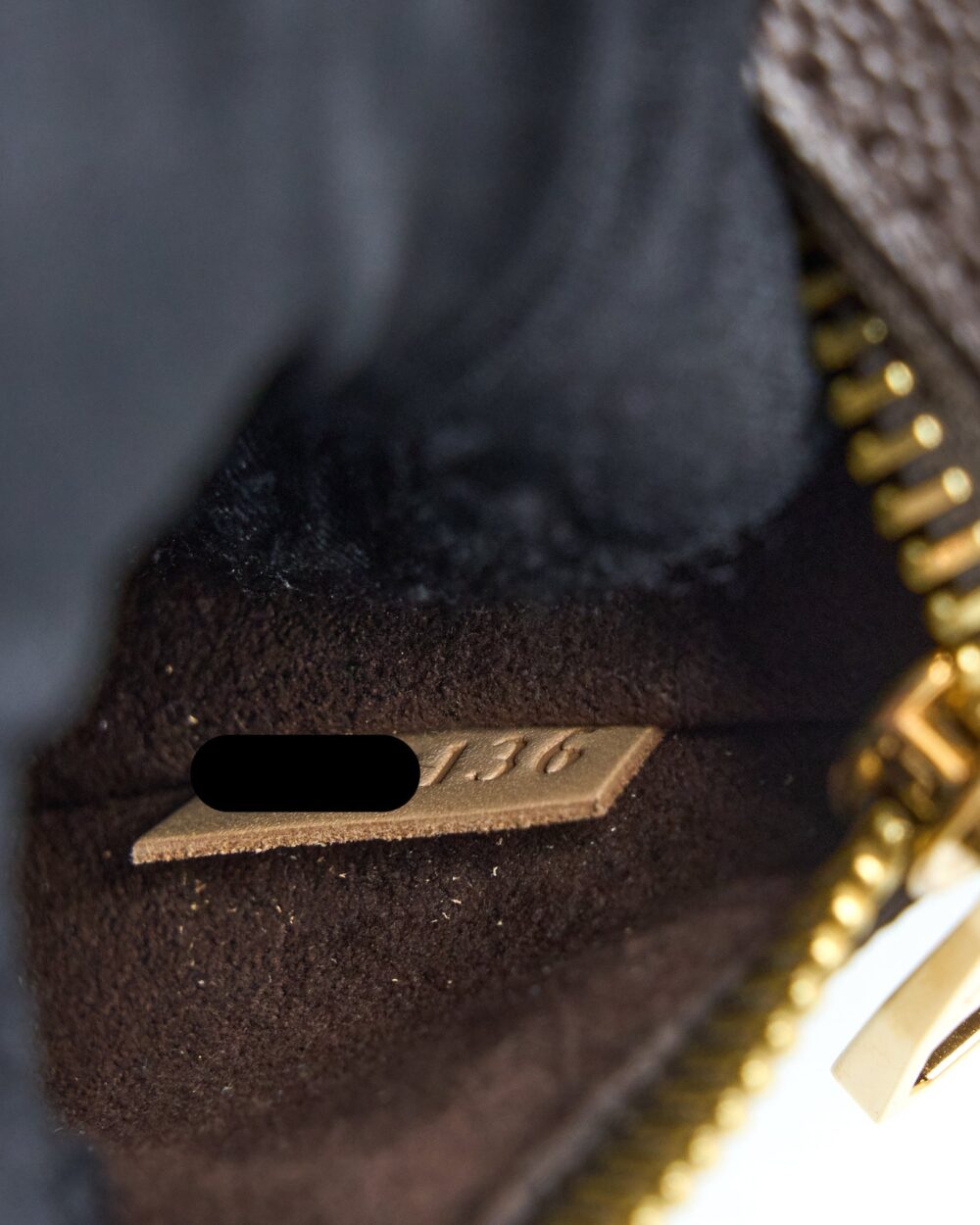 AAA Replica Louis Vuitton LV POCHETTE MÉTIS MONOGRAM CANVAS GHW