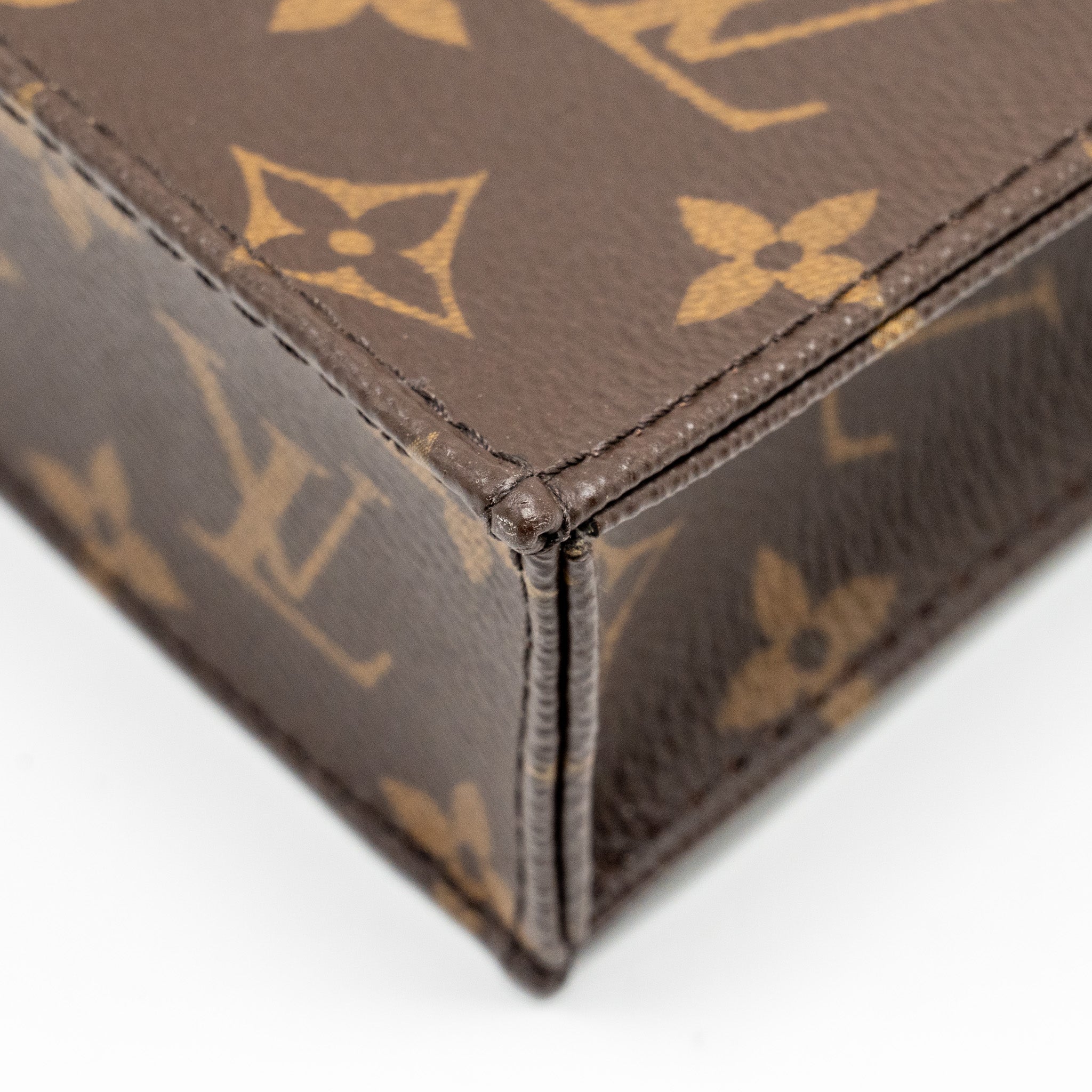 AAA Replica Louis Vuitton LV PETIT SAC PLAT MONOGRAM CANVAS GHW