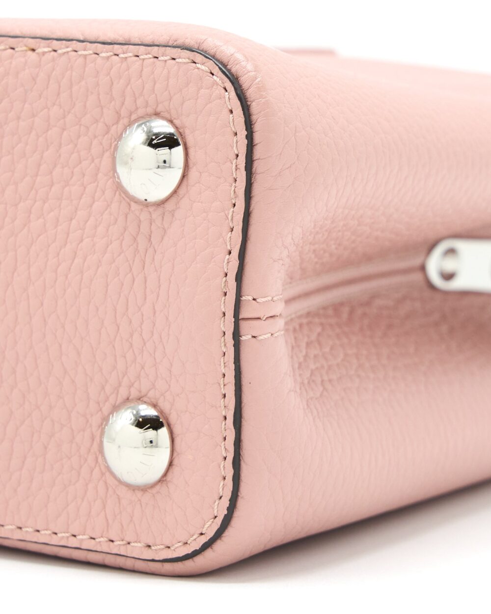 AAA Replica Louis Vuitton LV CAPUCINES BB TAURILLON MAGNOLIA SHW