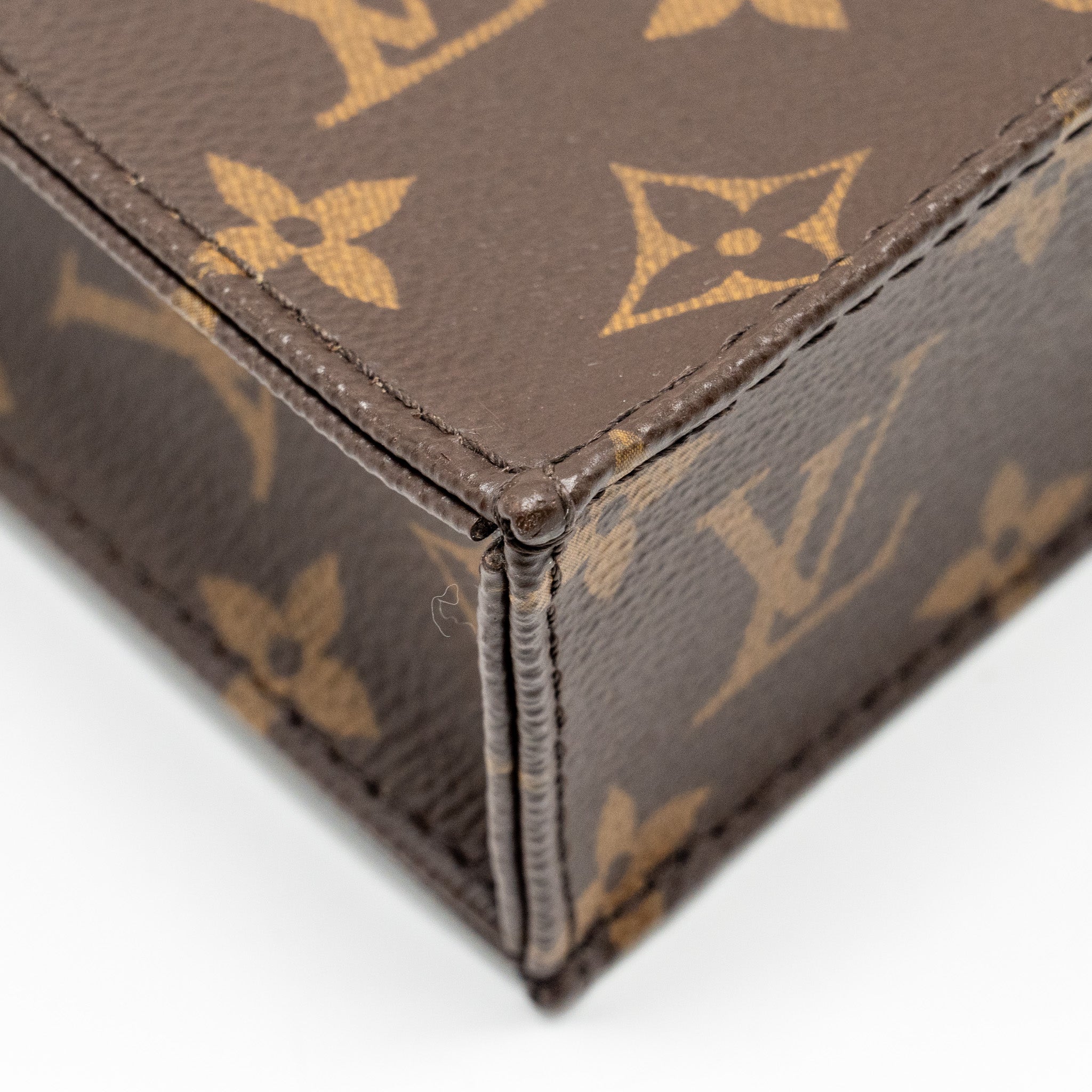 AAA Replica Louis Vuitton LV PETIT SAC PLAT MONOGRAM CANVAS GHW