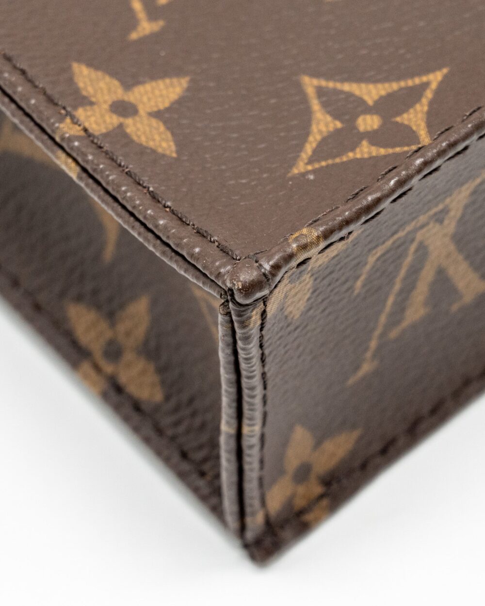 AAA Replica Louis Vuitton LV PETIT SAC PLAT MONOGRAM CANVAS GHW