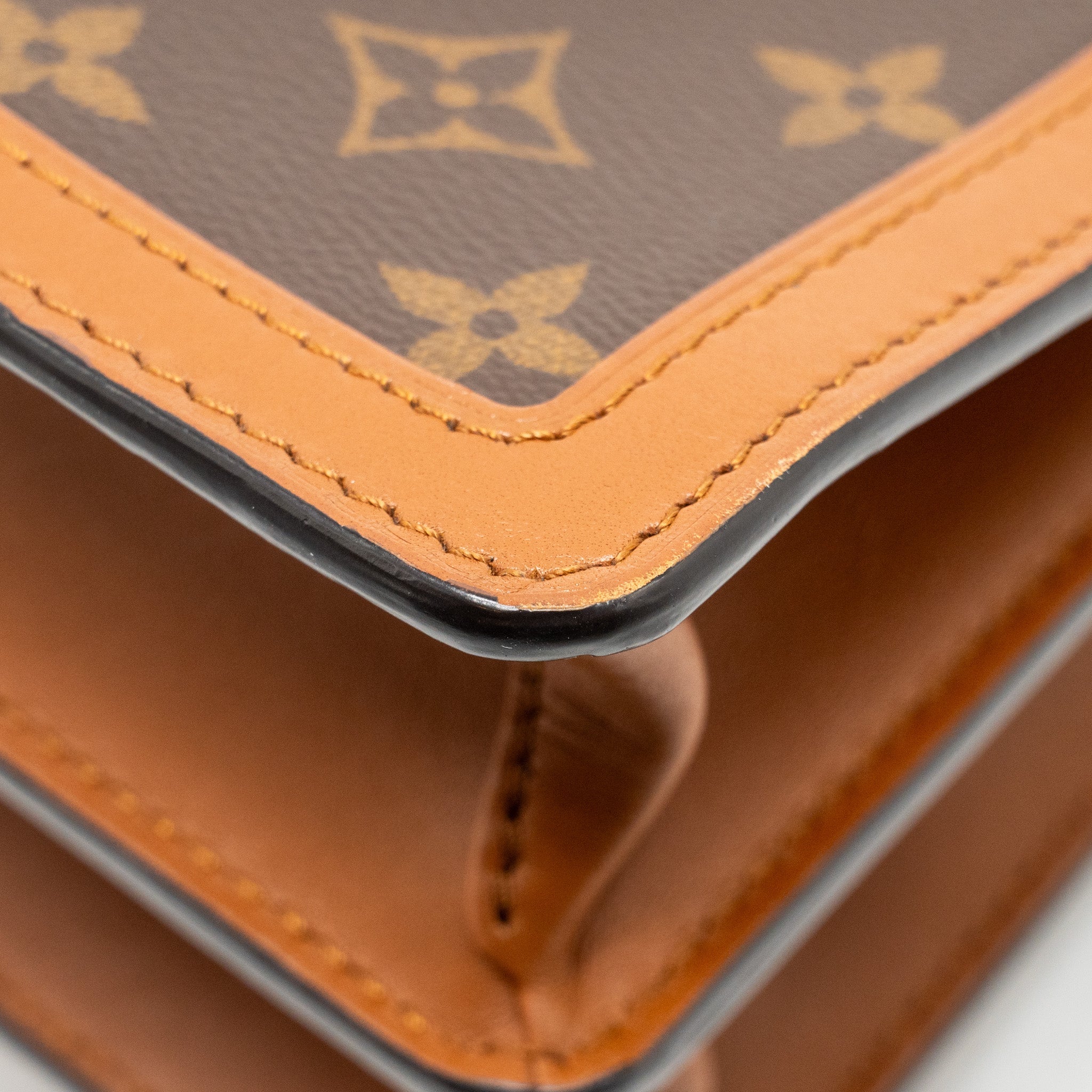 AAA Replica Louis Vuitton LV DAUPHINE MM MONOGRAM CANVAS GHW