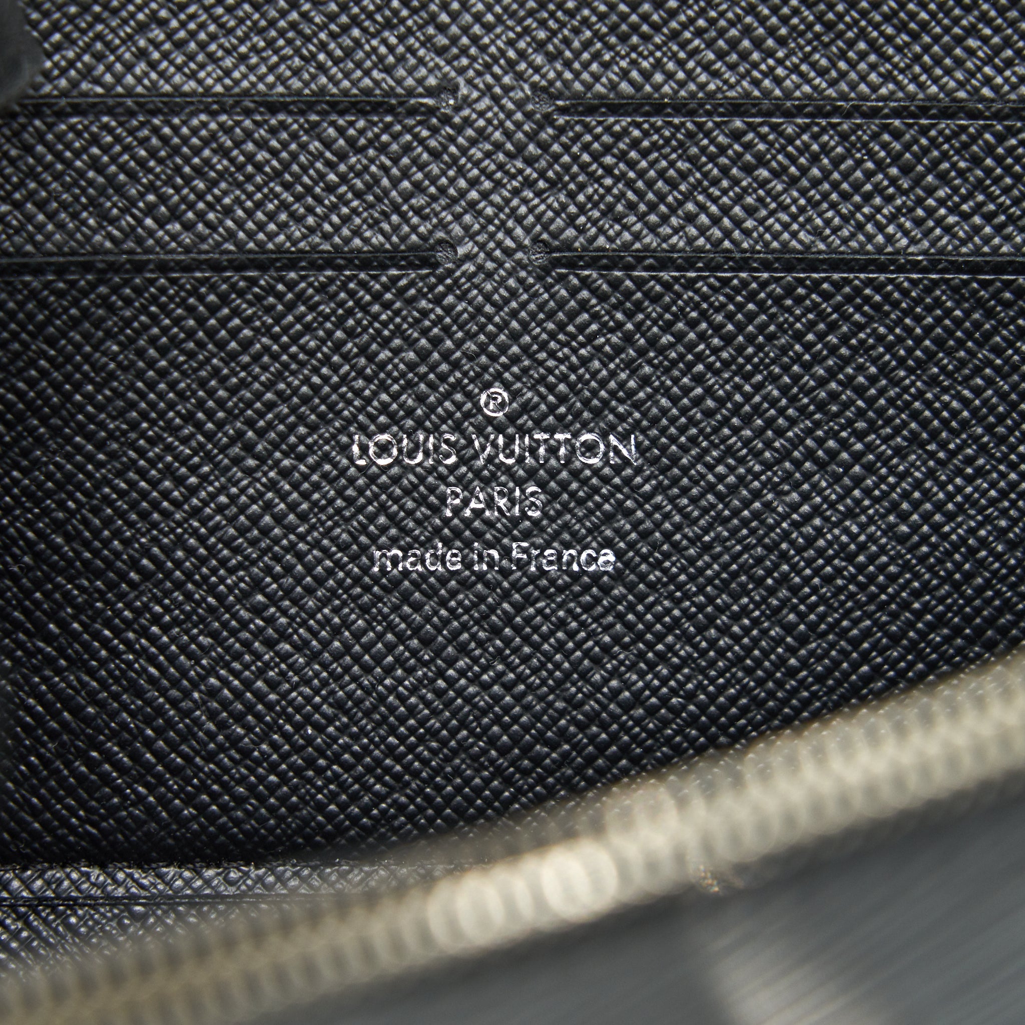 AAA Replica Louis Vuitton LV TWIST WALLET ON CHAIN BLACK SHW EPI LEATHER