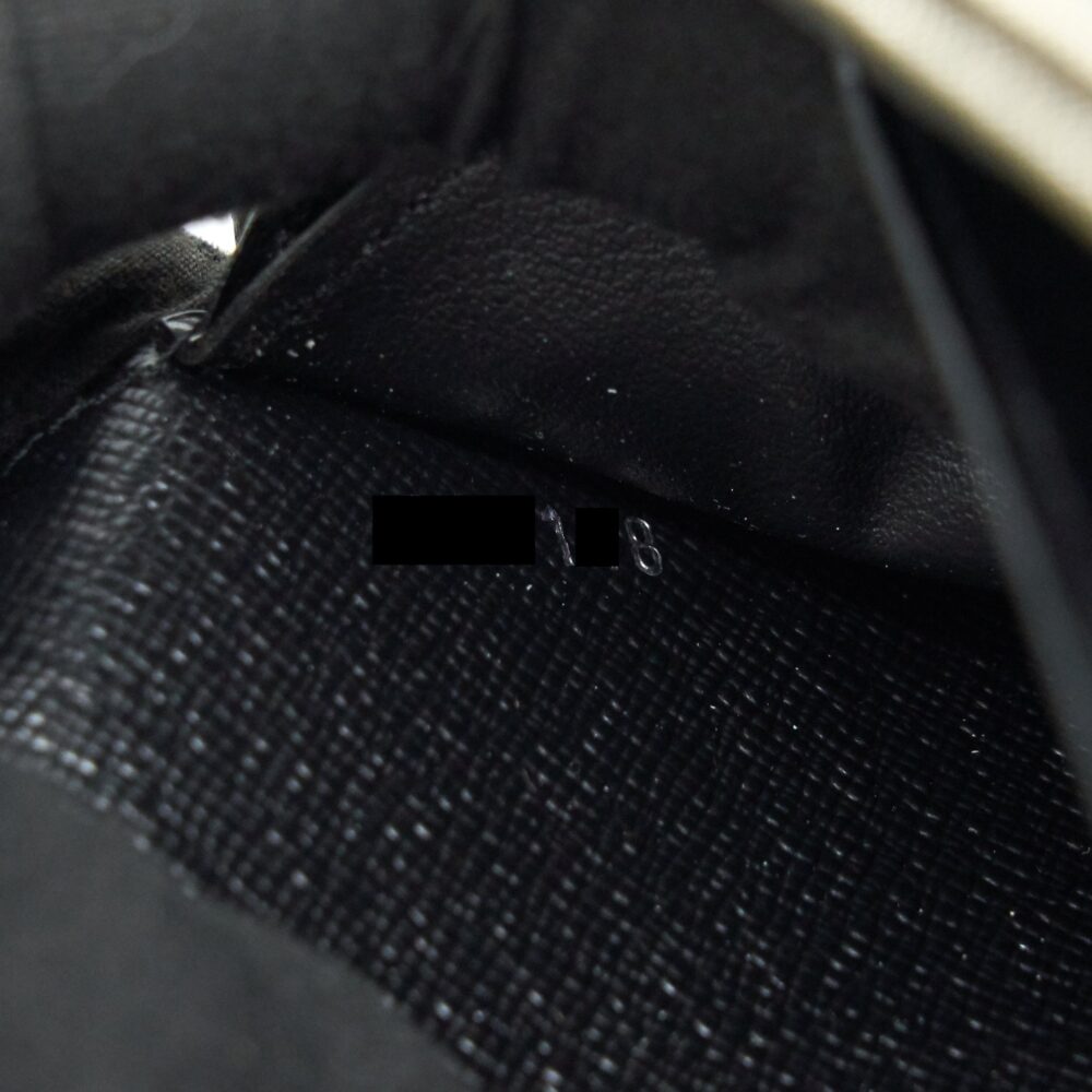 AAA Replica Louis Vuitton LV TWIST WALLET ON CHAIN BLACK SHW EPI LEATHER