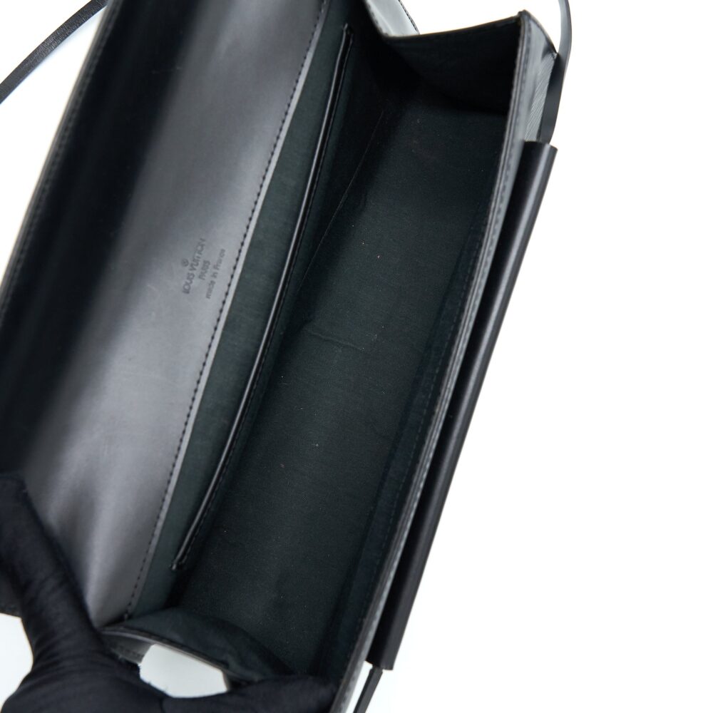 AAA Replica Louis Vuitton LV VINTAGE SHOULDER BAG EPI BLACK