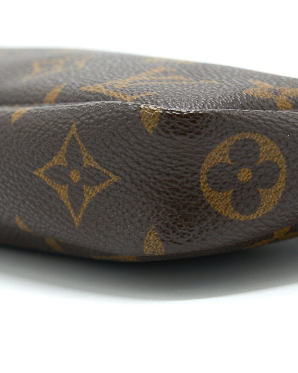 AAA Replica Louis Vuitton LV POCHETTE ACCESSORIES MONOGRAM CANVAS GHW