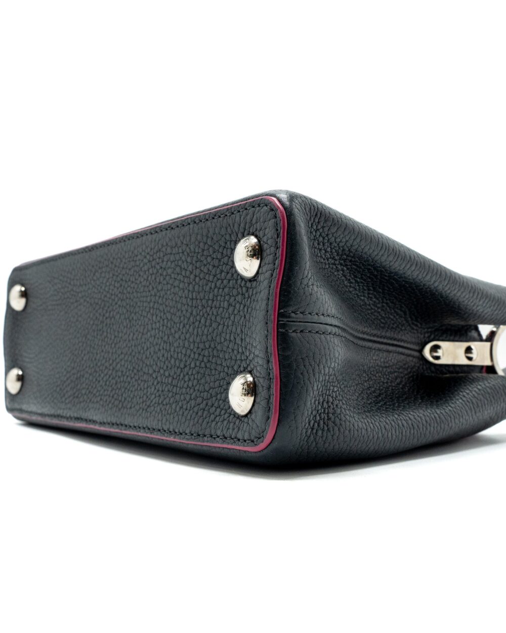 AAA Replica Louis Vuitton LV CAPUCINES BB TAURILLON NAVY SHW