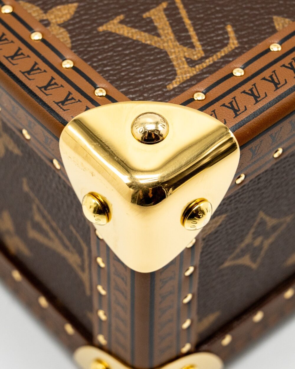 AAA Replica Louis Vuitton LV CAMERA BOX TRUNK MONOGRAM CANVAS/LEATHER GHW