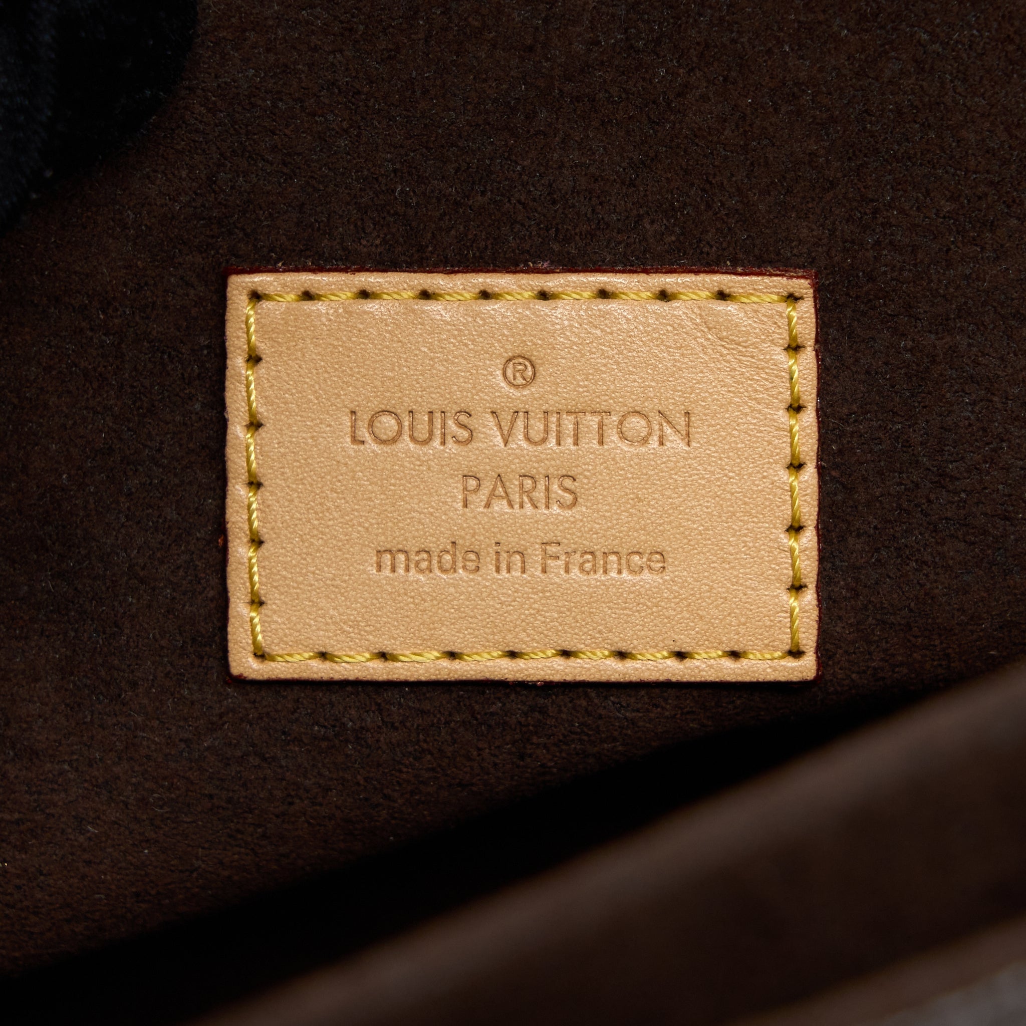AAA Replica Louis Vuitton LV POCHETTE METIS MONOGRAM CANVAS GHW