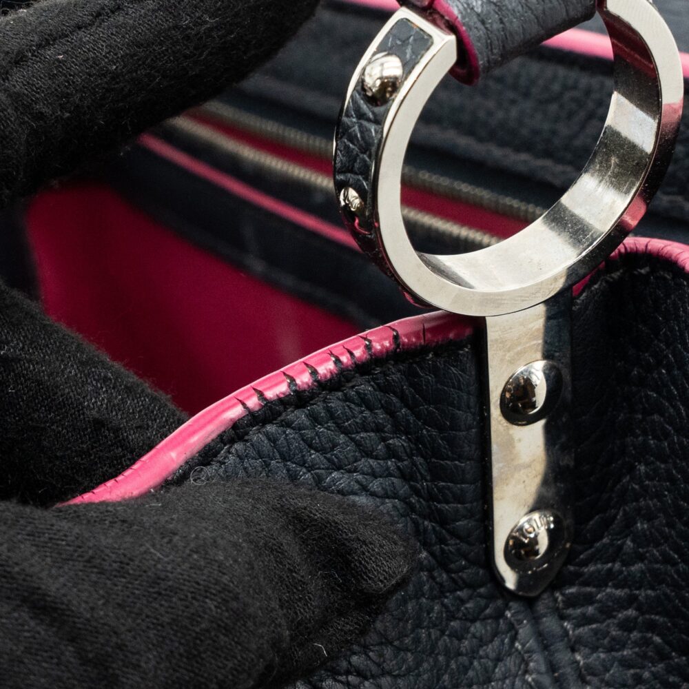 AAA Replica Louis Vuitton LV CAPUCINES BB TAURILLON NAVY SHW