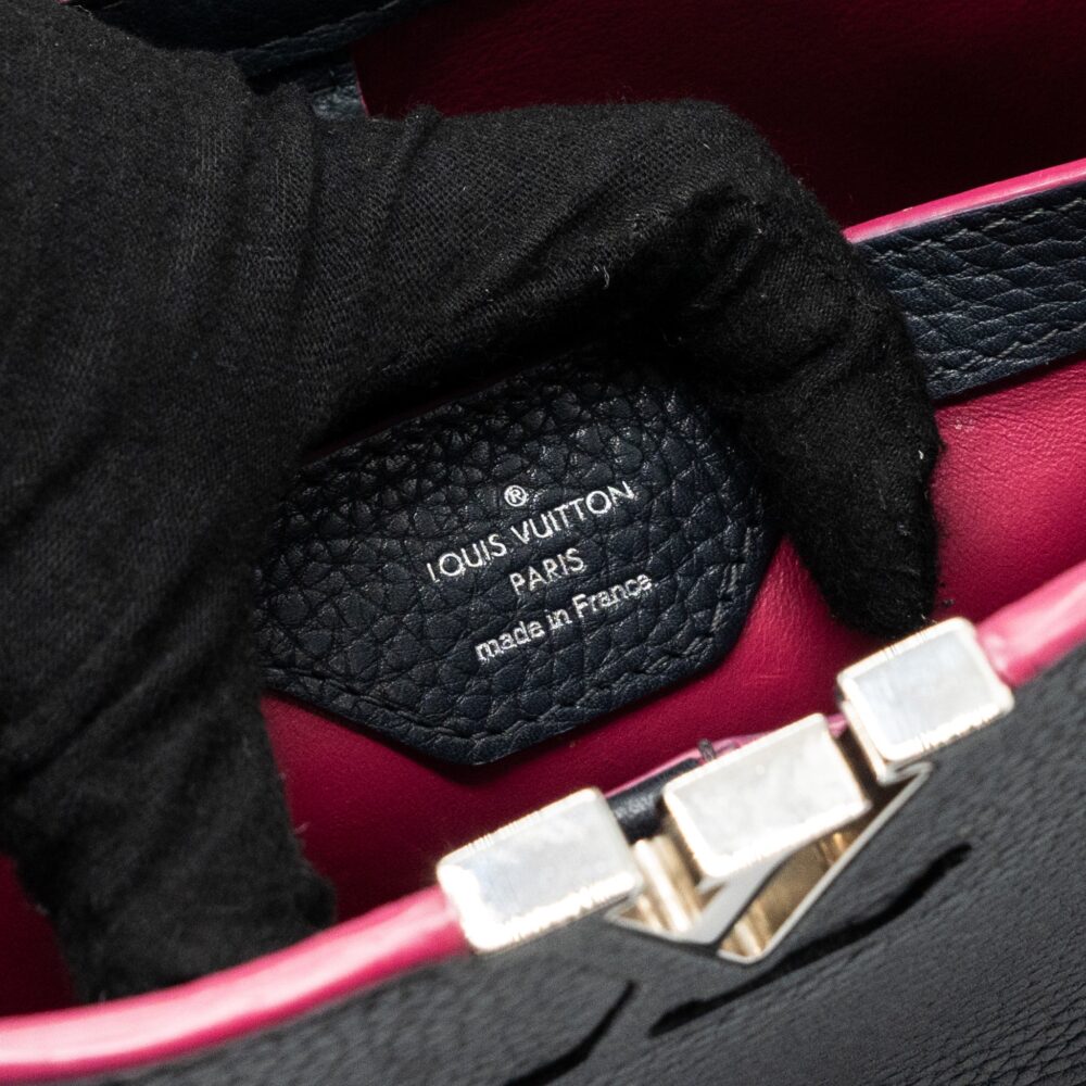 AAA Replica Louis Vuitton LV CAPUCINES BB TAURILLON NAVY SHW
