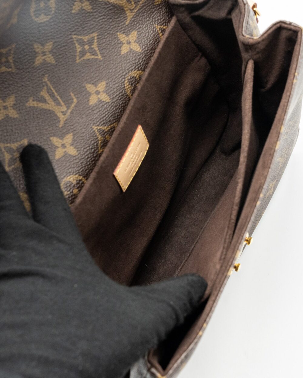 AAA Replica Louis Vuitton LV POCHETTE MÉTIS MONOGRAM CANVAS GHW