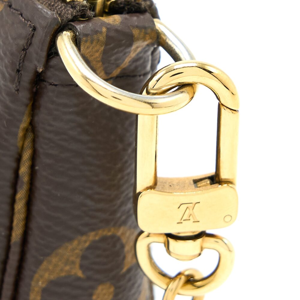 AAA Replica Louis Vuitton LV MINI POCHETTE MONOGRAM CANVAS GHW
