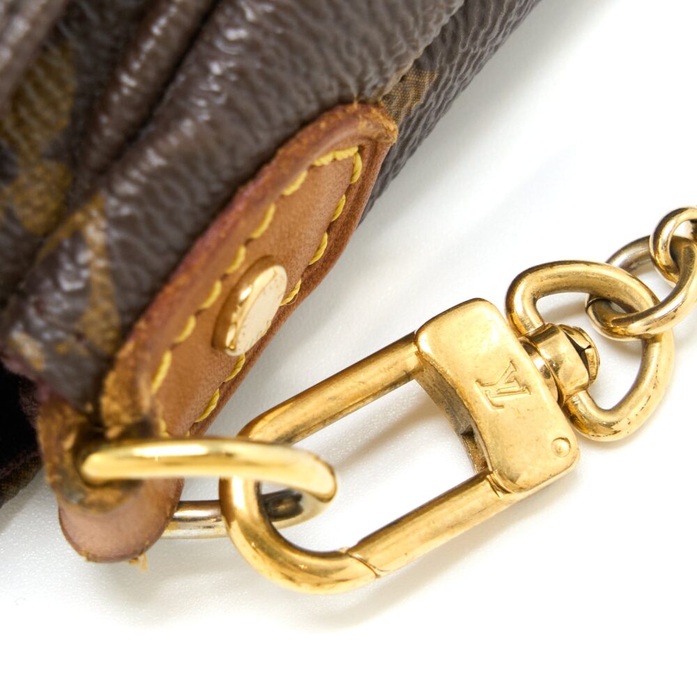 AAA Replica Louis Vuitton LV FAVOURITE PM MONOGRAM CANVAS GHW