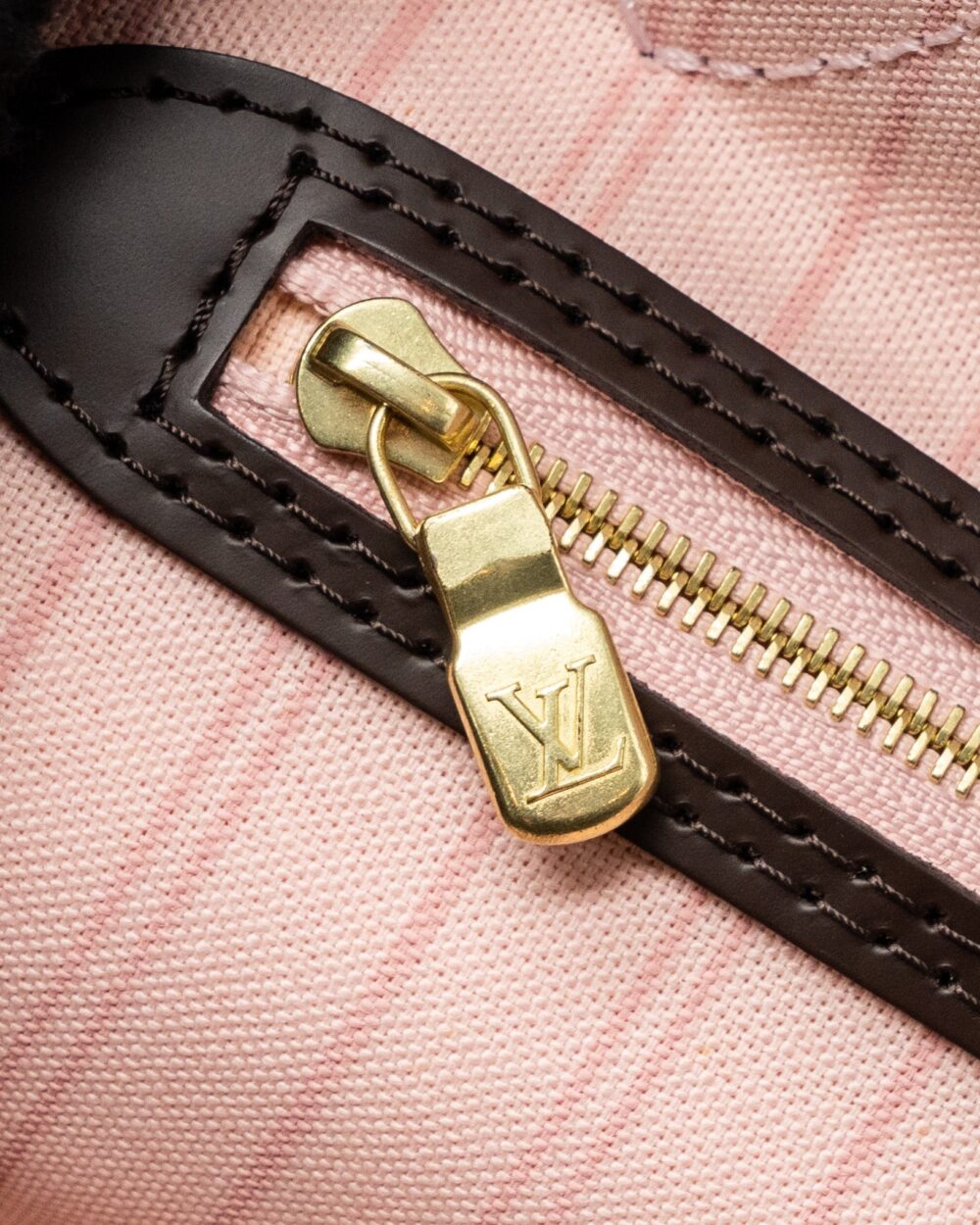 AAA Replica Louis Vuitton LV NEVERFULL MM MONOGRAM DAMIER EBENE CANVAS / ROSE BALLERINA GHW