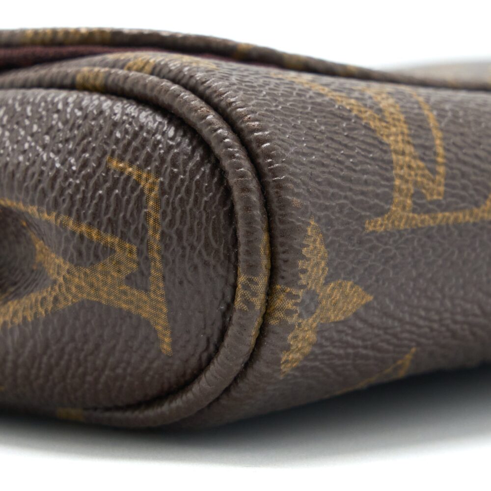 AAA Replica Louis Vuitton LV FAVOURITE PM MONOGRAM CANVAS GHW