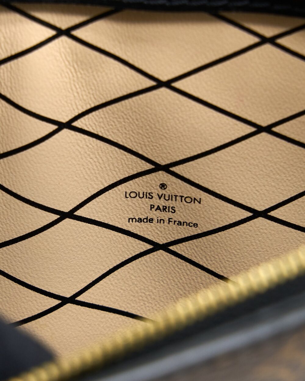 AAA Replica Louis Vuitton LV TRUNK CLUTCH MONOGRAM REVERSE CANVAS GHW