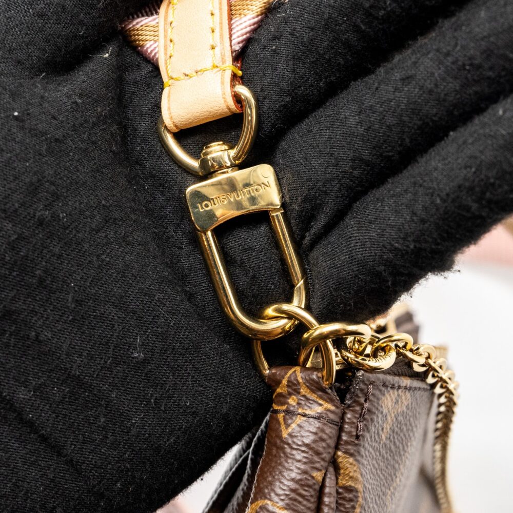 AAA Replica Louis Vuitton LV MULTI POCHETTE MONOGRAM CANVAS ROSE CLAIR GHW