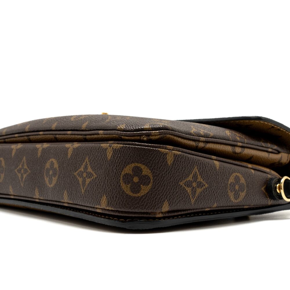 AAA Replica Louis Vuitton LV POCHETTE MÉTIS MONOGRAM REVERSE CANVAS GHW