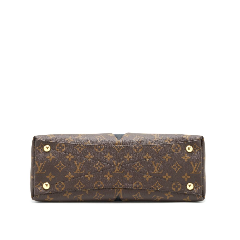 AAA Replica Louis Vuitton LV V TOTE BAG MEDIUM BLACK GHW