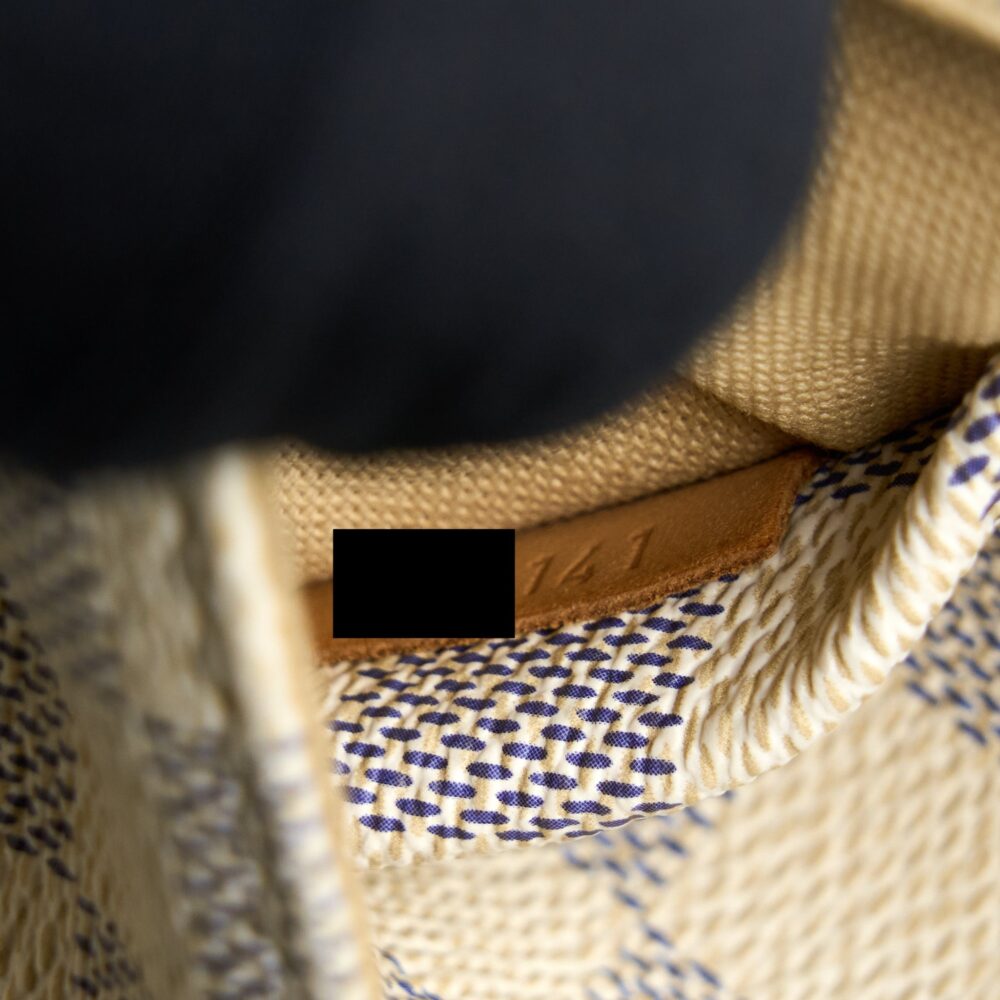 AAA Replica Louis Vuitton LV TOTALLY MM DAMIER AZUR GHW