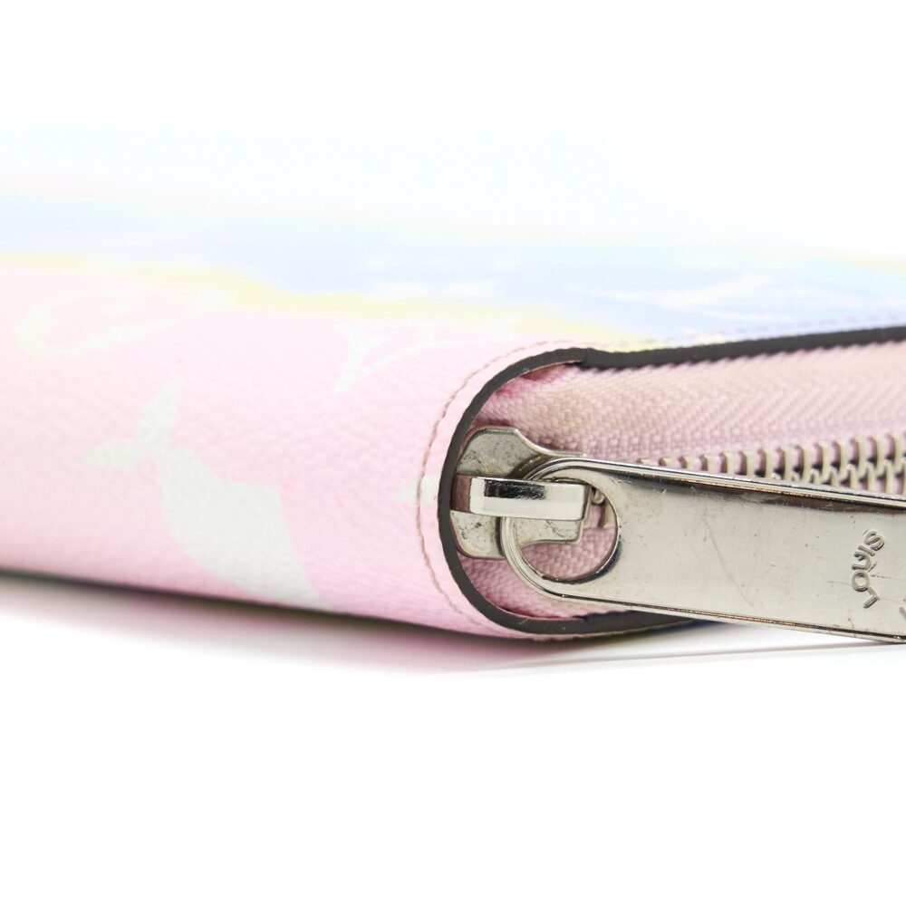 AAA Replica Louis Vuitton LV ESCALE PASTEL ZIPPY LONG WALLET SHW