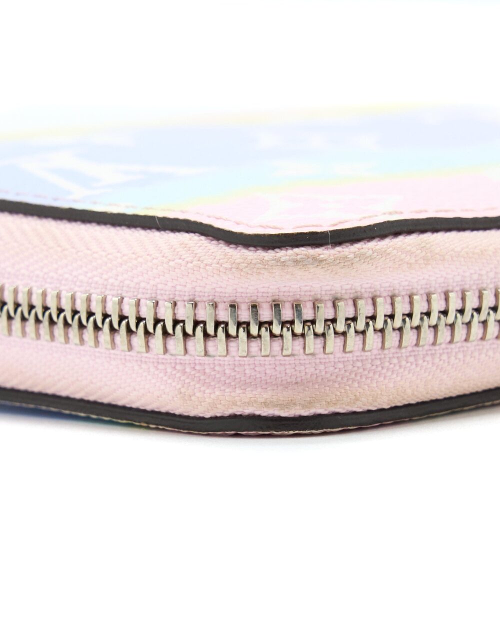 AAA Replica Louis Vuitton LV ESCALE PASTEL ZIPPY LONG WALLET SHW