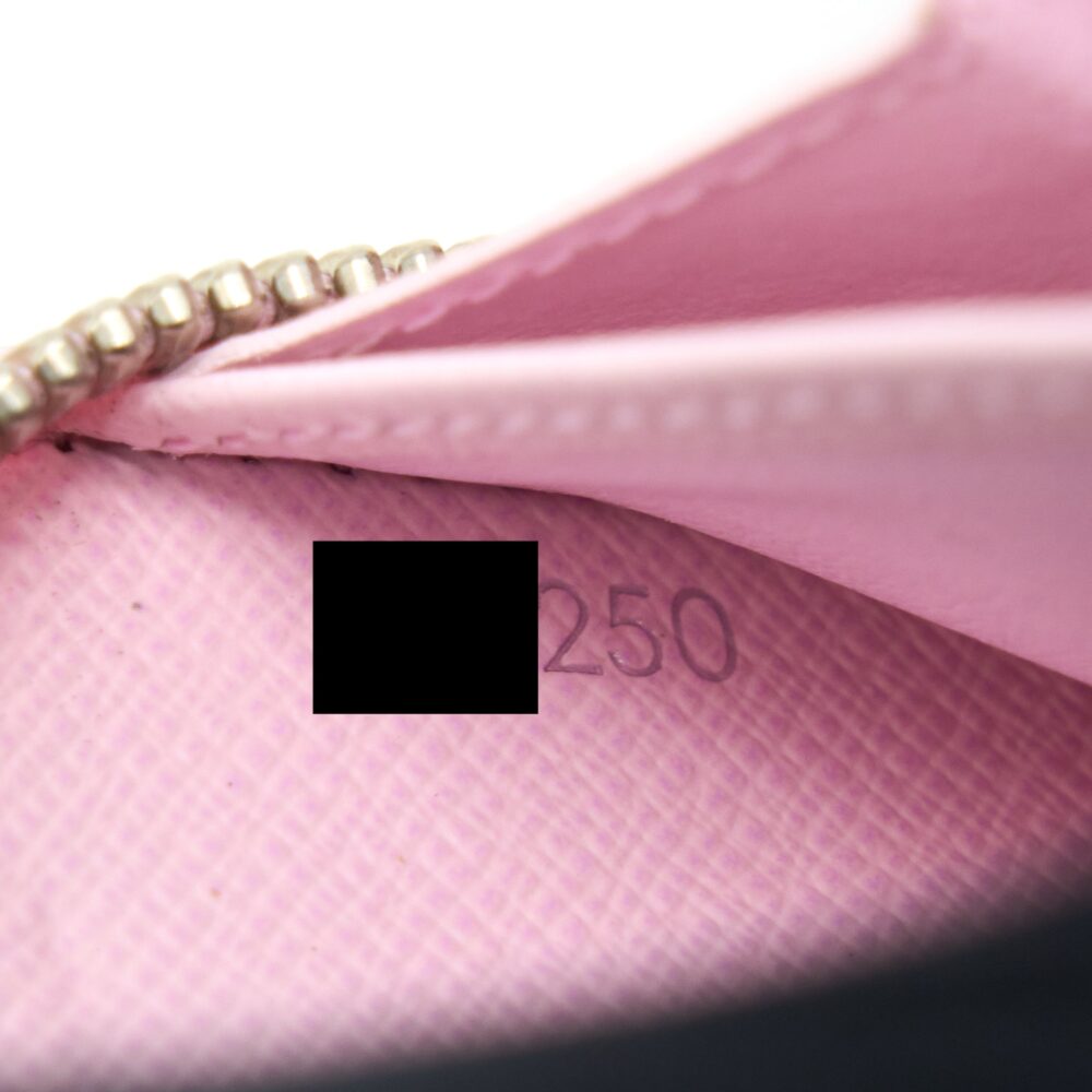 AAA Replica Louis Vuitton LV ESCALE PASTEL ZIPPY LONG WALLET SHW