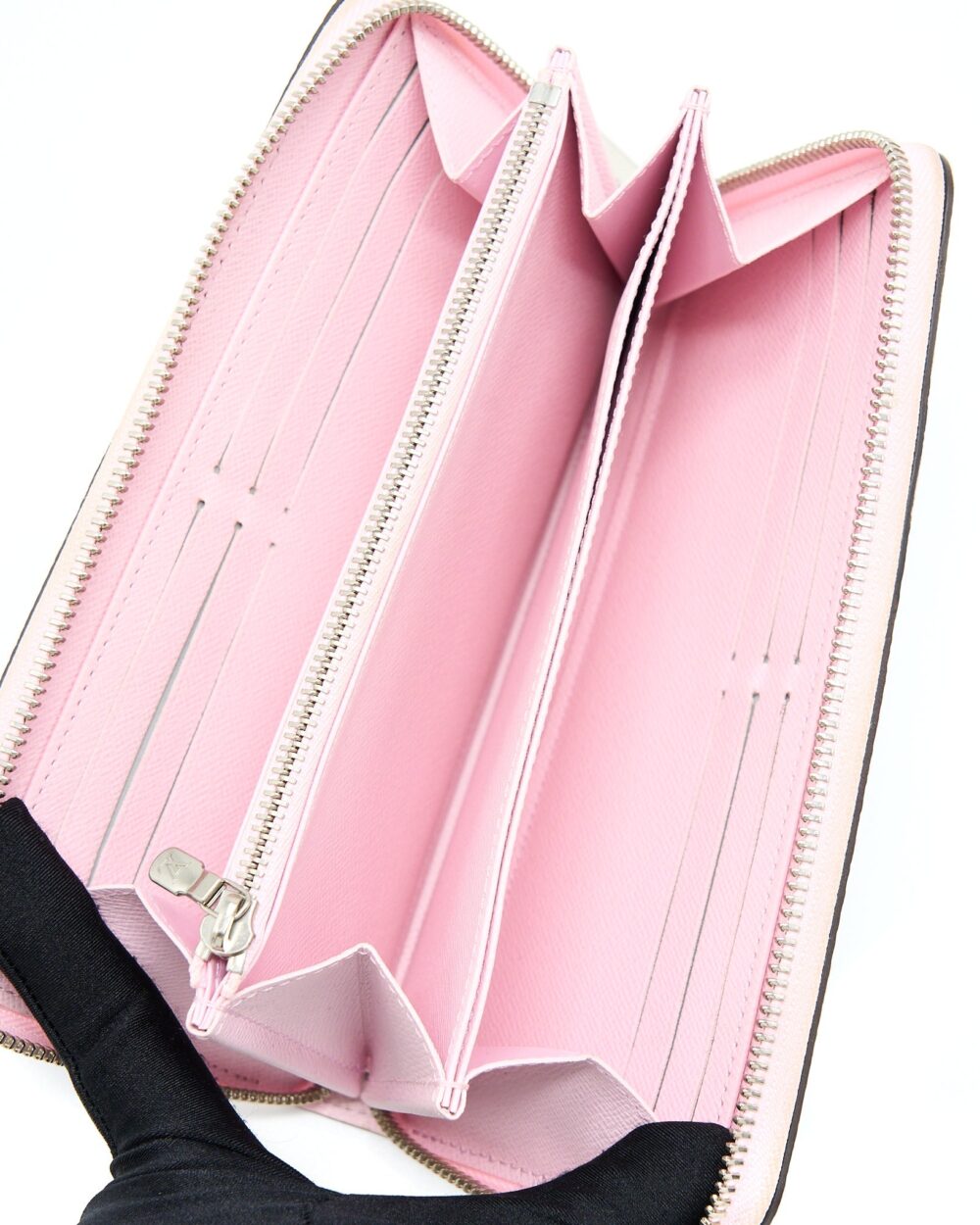 AAA Replica Louis Vuitton LV ESCALE PASTEL ZIPPY LONG WALLET SHW