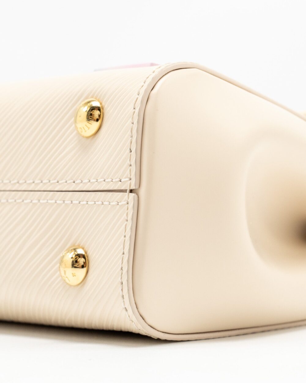 AAA Replica Louis Vuitton LV CLUNNY MINI EPI CREAM WHITE/MULTICOLOUR STRAP SHW