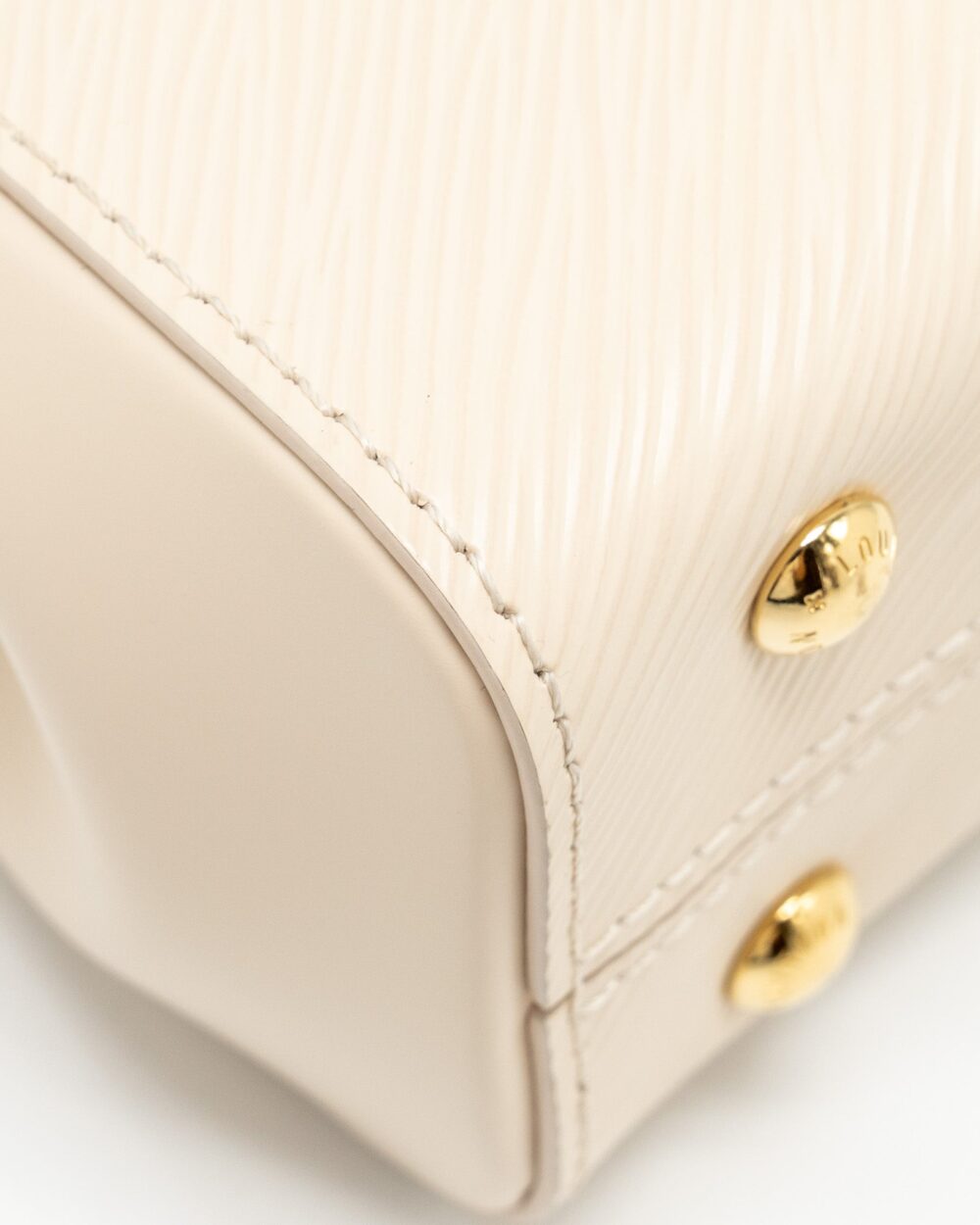 AAA Replica Louis Vuitton LV CLUNNY MINI EPI CREAM WHITE/MULTICOLOUR STRAP SHW